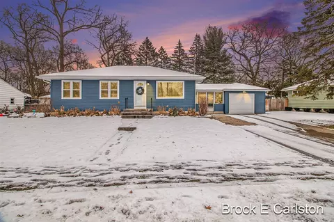 4656 Carrick, Kentwood, MI 49508