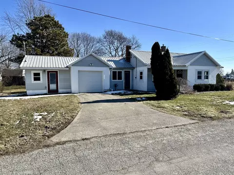 129 West, Woodland, MI 48897