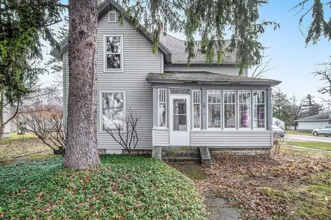 202 N Columbia, Scottville, MI 49454