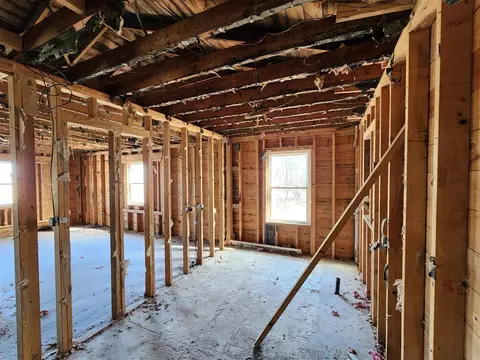 658 E Newberg, Pinconning, MI 48650 photo 7