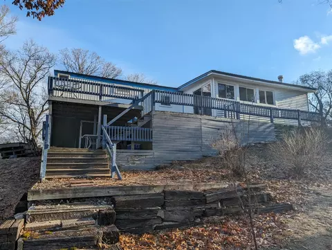 3710 Pine Island Dr, Holton, MI 49425