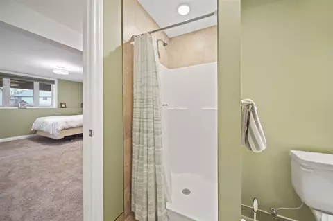 Bath - 1030 Ridgeview, Tecumseh, MI 49286 photo 6 of 7