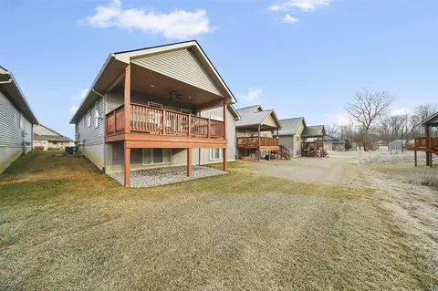 Exterior - 1030 Ridgeview, Tecumseh, MI 49286 photo 8 of 9