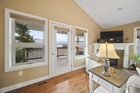 Living - 1030 Ridgeview, Tecumseh, MI 49286 photo 7 of 9