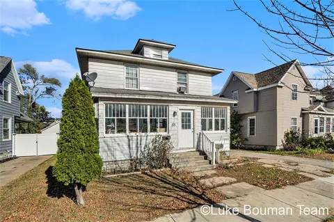 55 W 17th, Holland, MI 49423