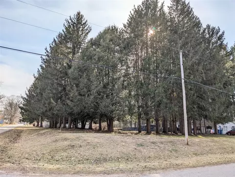 Vl 3rd, Bangor, MI 49013