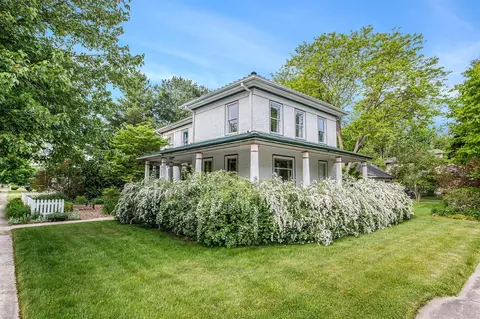 402 S Woodhams, Plainwell, MI 49080