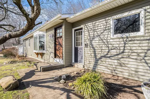 92 Liberty, Holland, MI 49424