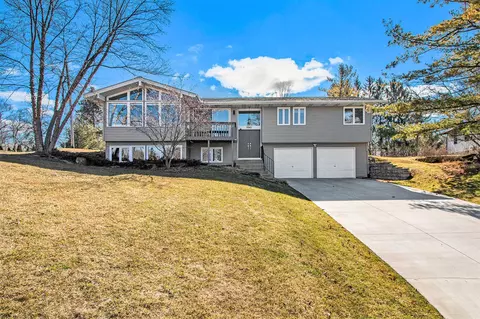 3262 Robinhood, Grand Rapids, MI 49546