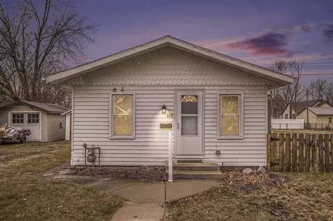 633 S Hooker, Three Rivers, MI 49093