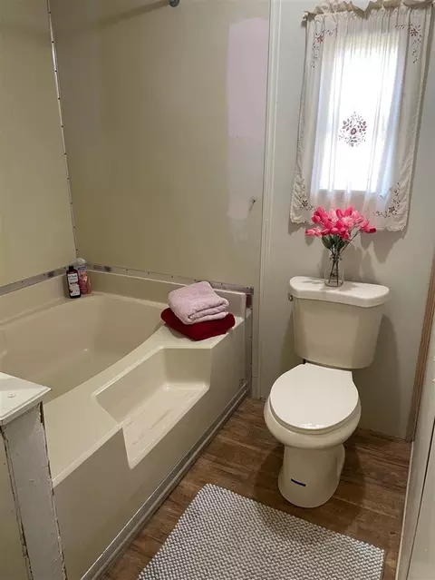 Bath - 10155 Teasdale Lk, Constantine, MI 49042 photo 2 of 2