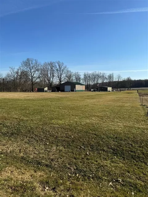 Exterior - 10155 Teasdale Lk, Constantine, MI 49042 photo 5 of 8