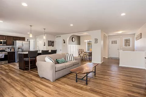 Living - 160 River Pne, Lowell, MI 49331 photo 2 of 6