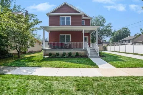 664 Maple, South Haven, MI 49090