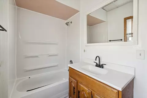 Bath - 939 S Gorham, Jackson, MI 49203 photo 1 of 1
