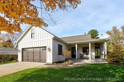 210 W Randolph, Douglas, MI 49406