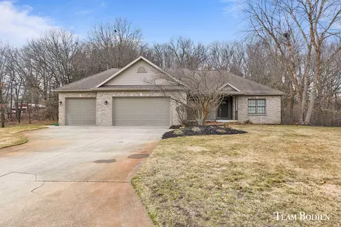 6779 Chancery, Alto, MI 49302