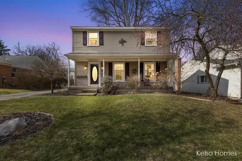 1427 Walwood, Grand Rapids, MI 49505