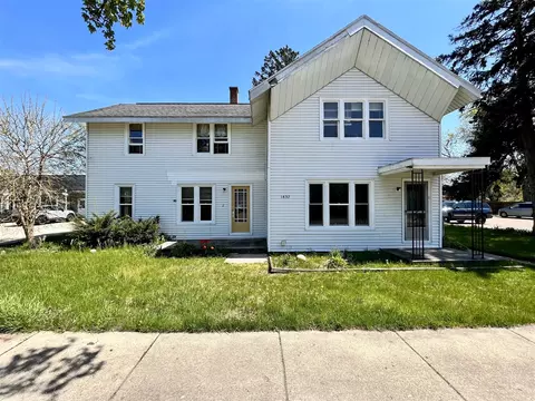 1837 Ruddiman, North Muskegon, MI 49445