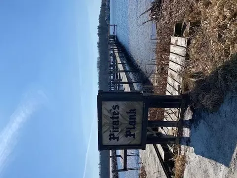 W Monroe, Pentwater, MI 49449