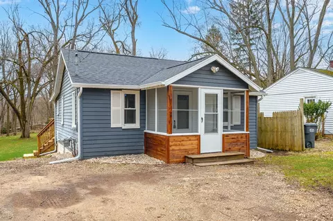 2429 Edgewood, Kalamazoo, MI 49008