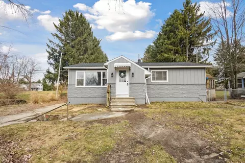 9470 Peck, Greenville, MI 48838