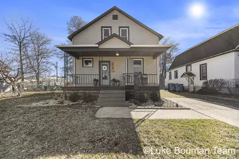 1418 Columbus, Grand Haven, MI 49417