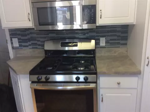 2527 Mccain, Jackson, MI 49203 photo 9