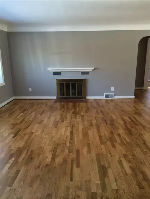 2527 Mccain, Jackson, MI 49203 photo 3