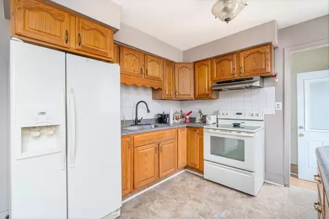 Kitchen - 431 Sixth, Three Rivers, MI 49093 photo 1 of 3