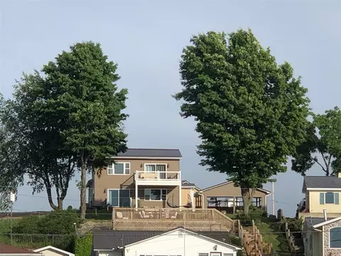19274 Lakeview, Rodney, MI 49342