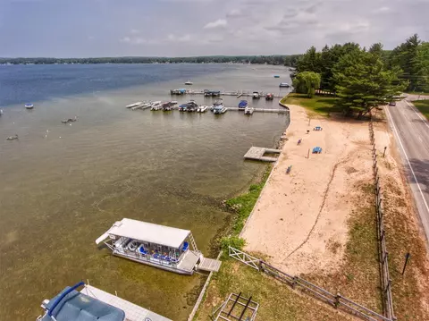 n para sail, Mears, MI 49436 photo 3