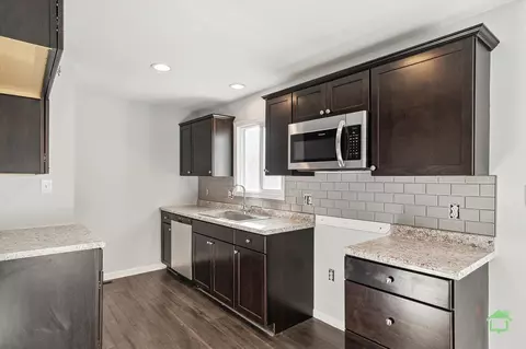 5862 Essex, Romulus, MI 48174 photo 7