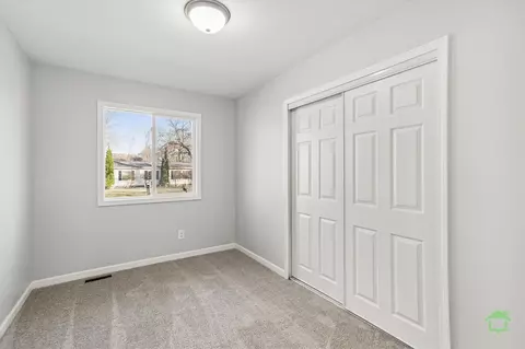 5862 Essex, Romulus, MI 48174 photo 11