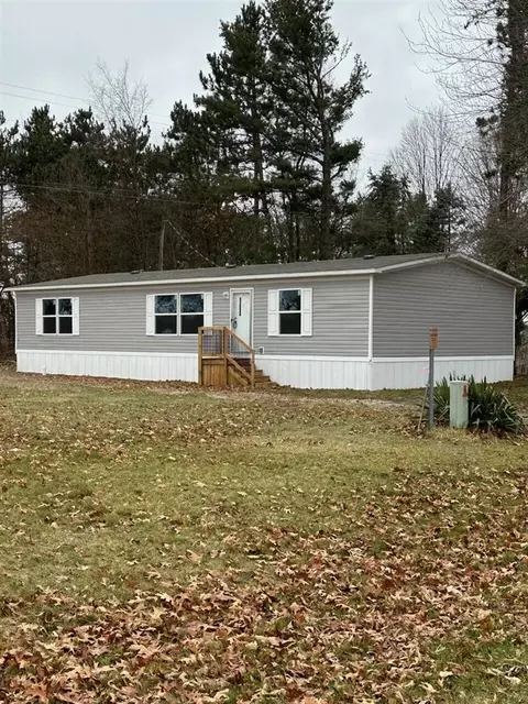 16805 Banker, Constantine, MI 49042