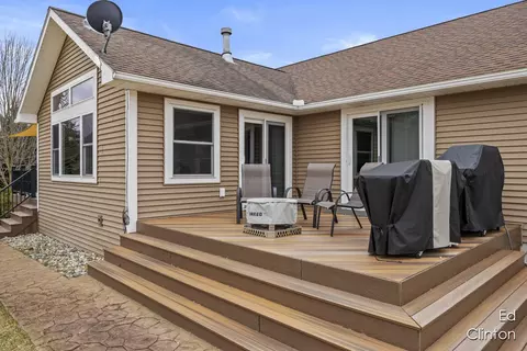 Exterior - 4030 Egypt Vly, Ada, MI 49301 photo 2 of 9