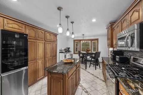 Kitchen - 4030 Egypt Vly, Ada, MI 49301 photo 2 of 5