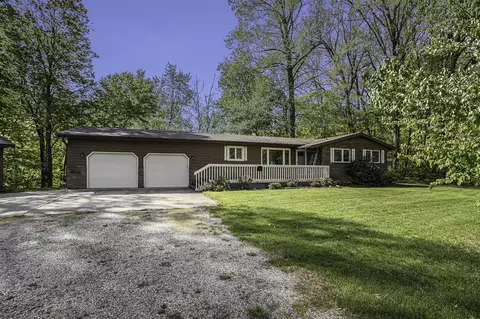 6662 W East, Three Oaks, MI 49128