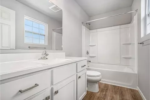 Bath - 613 Oklahoma, Three Rivers, MI 49093 photo 2 of 3