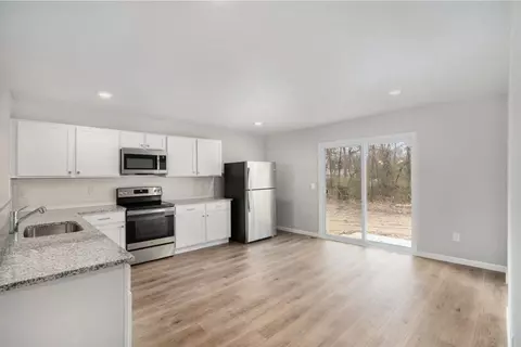 Kitchen - 613 Oklahoma, Three Rivers, MI 49093 photo 4 of 5