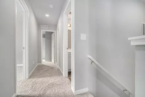 Entry Way - 613 Oklahoma, Three Rivers, MI 49093 photo 3 of 4