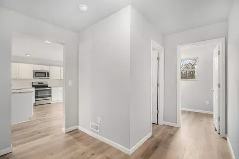 Entry Way - 613 Oklahoma, Three Rivers, MI 49093 photo 2 of 4