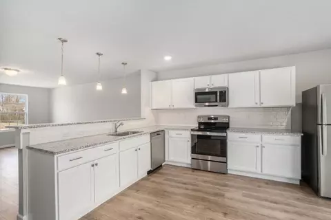 Kitchen - 613 Oklahoma, Three Rivers, MI 49093 photo 2 of 5