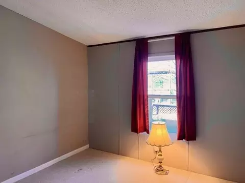 Bedroom - 291 Maple Run, Mason, MI 48854 photo 4 of 4