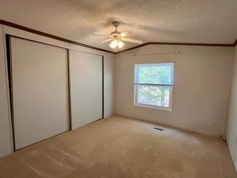 Bedroom - 291 Maple Run, Mason, MI 48854 photo 2 of 4