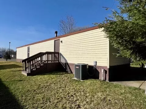 Exterior - 291 Maple Run, Mason, MI 48854 photo 2 of 4
