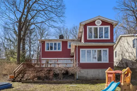 5828 Forest Bch, Richland, MI 49083