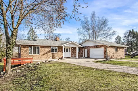 10882 Vidzeme, Three Rivers, MI 49093