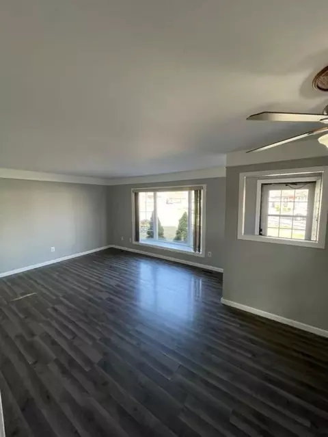 18100 Valade, Riverview, MI 48193 photo 2