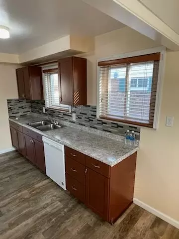 18100 Valade, Riverview, MI 48193 photo 6